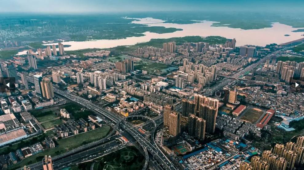 售楼处发布㊤晶宫山水拾光启幕鼎级尊邸奢境不朽情缘电子游戏顶奢新标杆！晶宫山水拾光